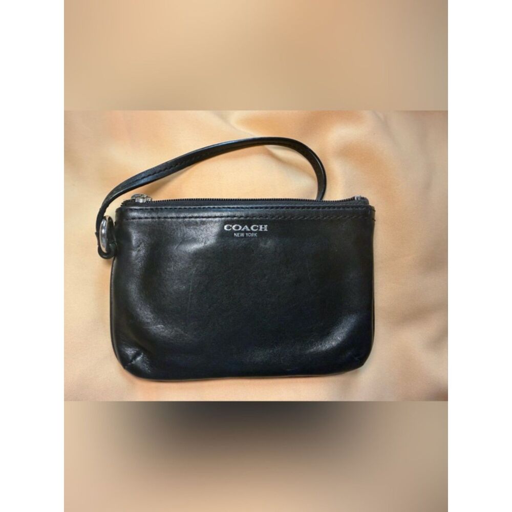 Coach Vintage Bleecker Leather Small Black Wristlet F51084